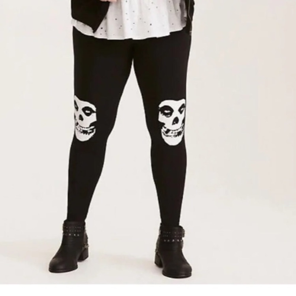 ISO Torrid Size 2 Misfits Leggings